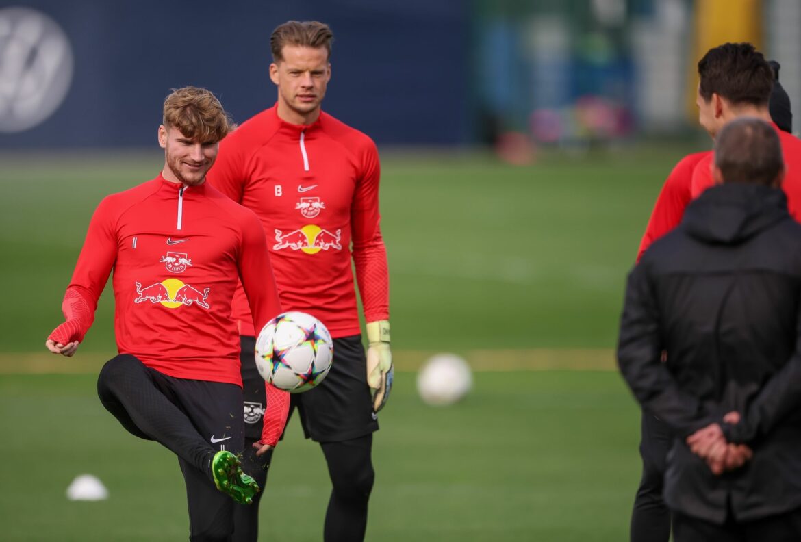 Leipzigs Stürmer Werner trainiert mit dem Ball