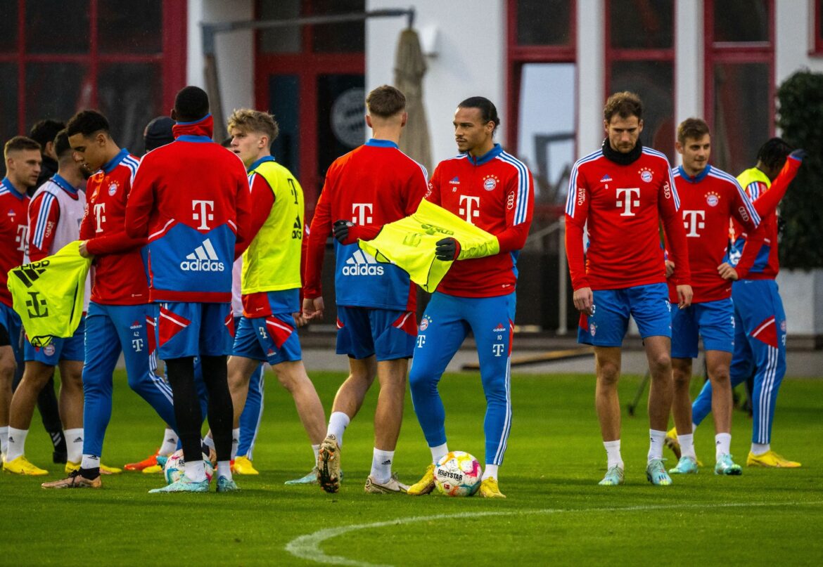 FC Bayern startet ins Trainingslager nach Katar