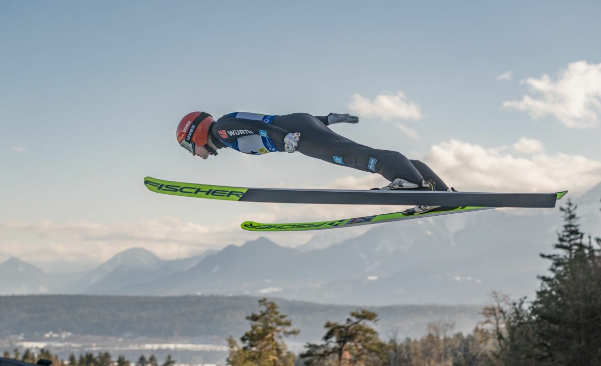 Skispringerin Freitag verpasst knapp ersten Weltcup-Sieg