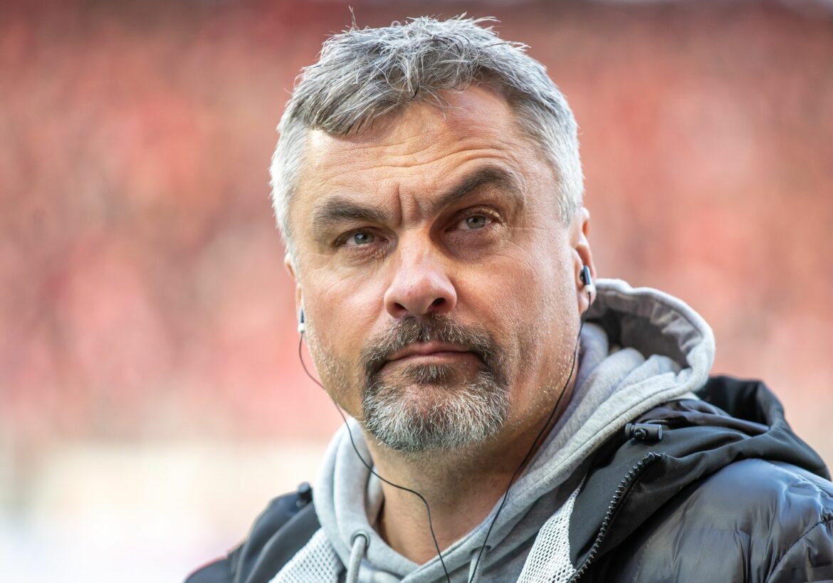 Schalke-Trainer Reis freut sich aufs Derby gegen BVB