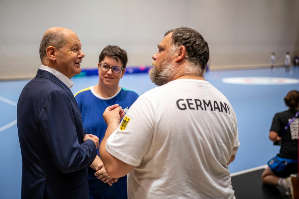 Kanzler besucht Special Olympics