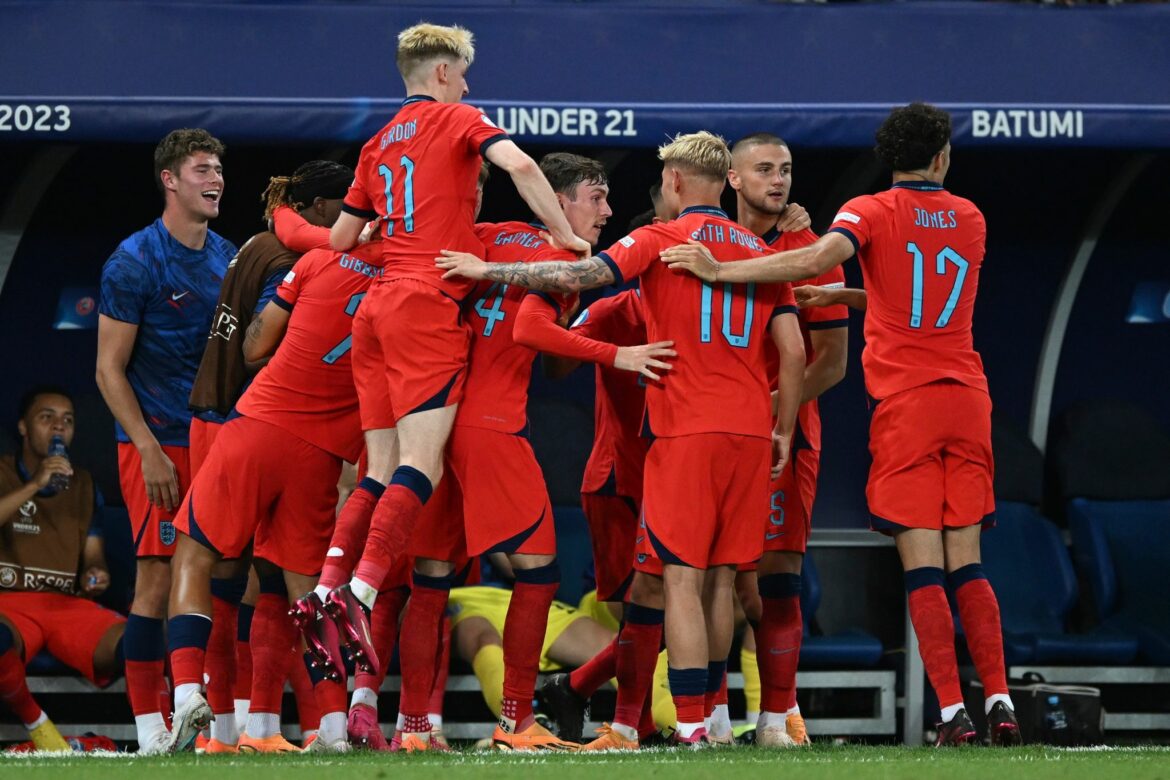 England stürmt ins Finale der U21-EM