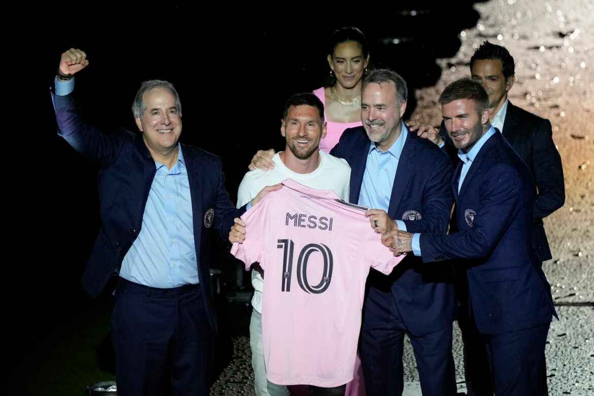 Beckham-Club Inter Miami stellt Weltmeister Messi vor