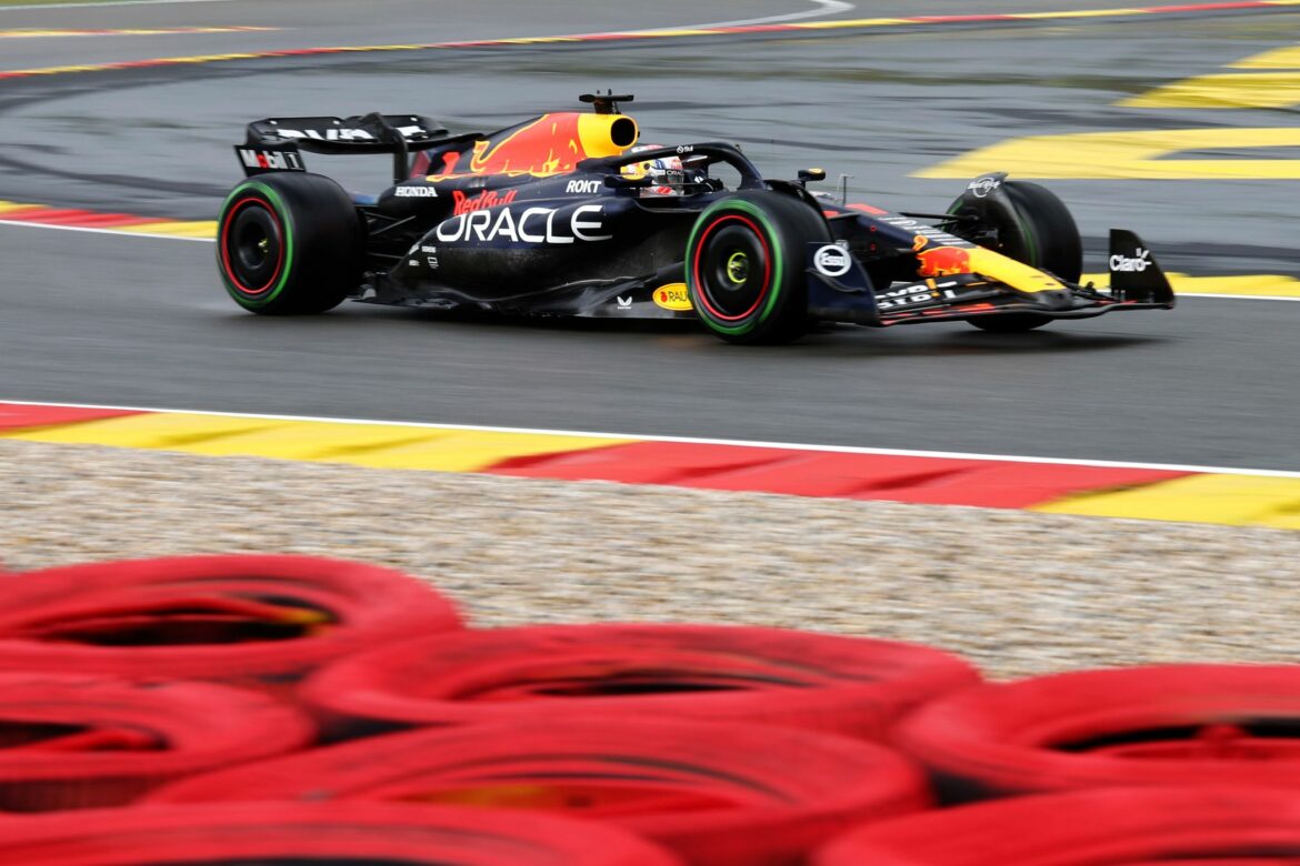 Strafe für Verstappen: Leclerc auf Pole Position in Belgien