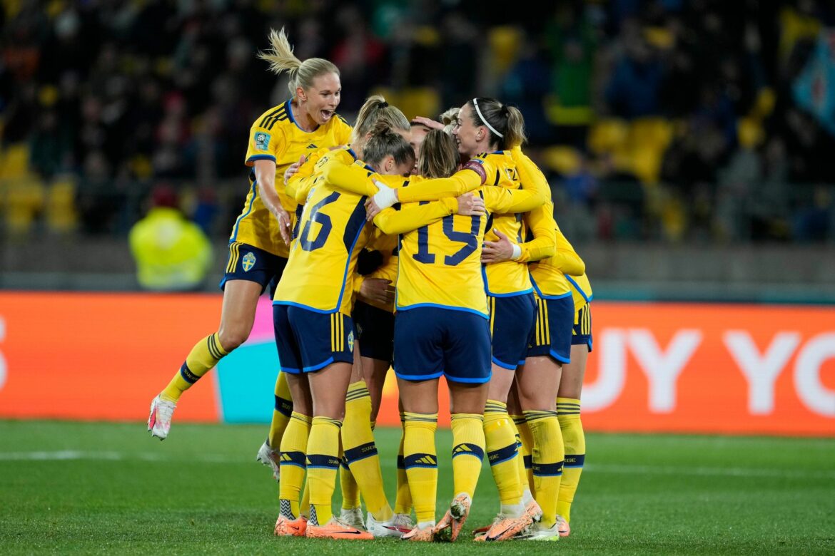 Schweden nach Kantersieg über Italien im WM-Achtelfinale