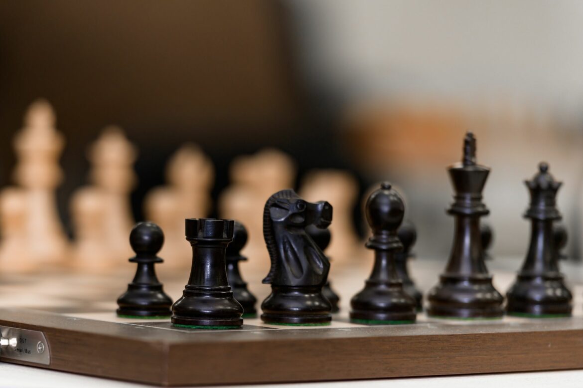 Schachspielerin: Weltverband ignoriert Sexismus gegen Frauen