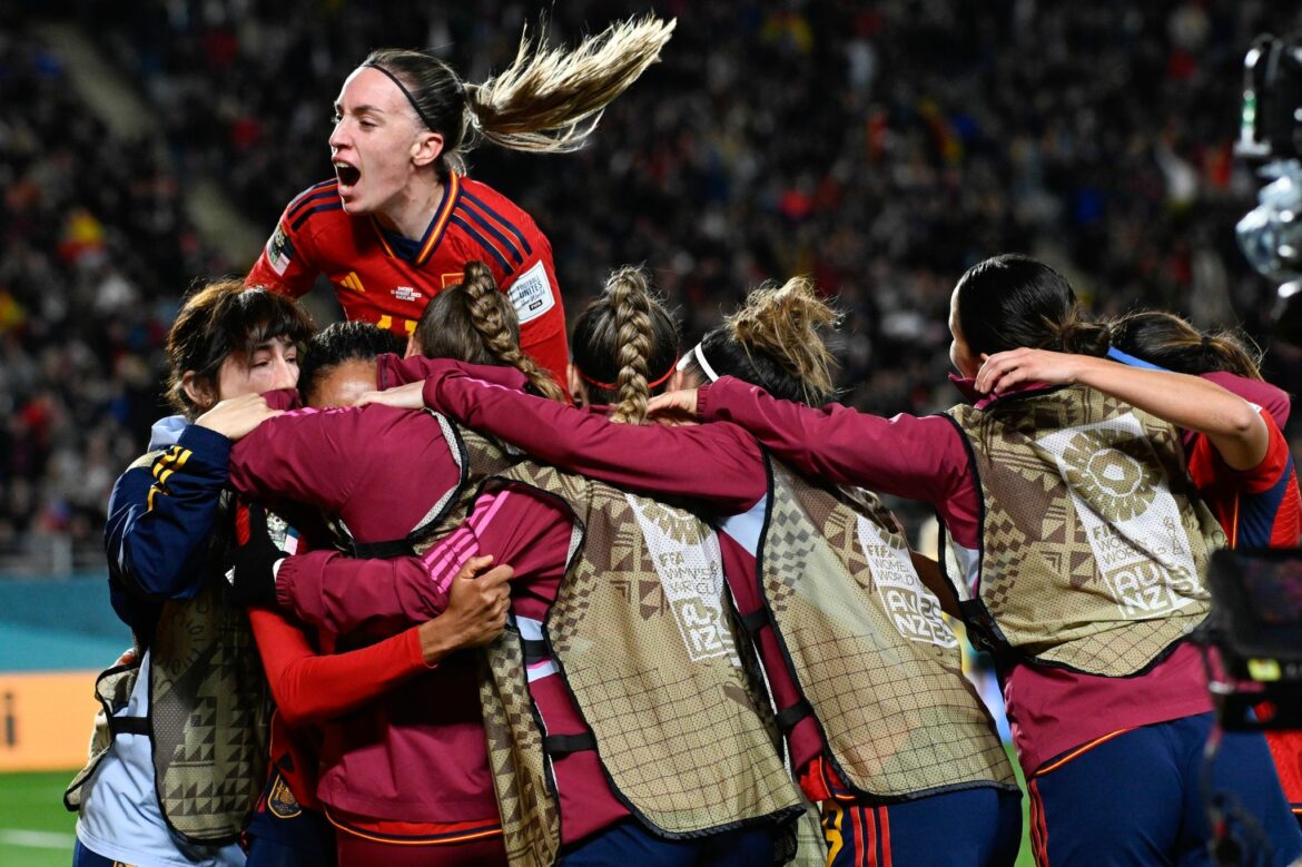 Spaniens Fußballerinnen ziehen ins WM-Finale ein
