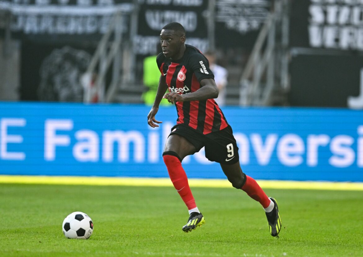 Eintracht Frankfurt mit Kolo Muani nach Sofia