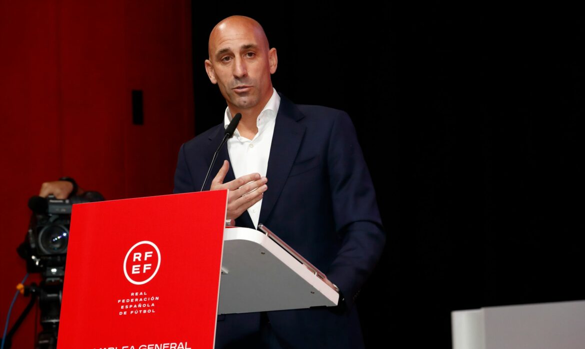 Rubiales-Skandal: UEFA in Kontakt mit der FIFA