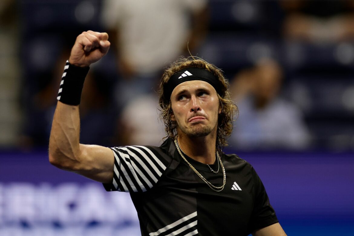 Zverev kämpft sich ins Viertelfinale bei US Open