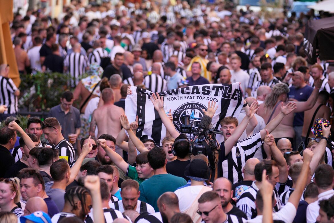 Newcastle-Fan in Mailand niedergestochen