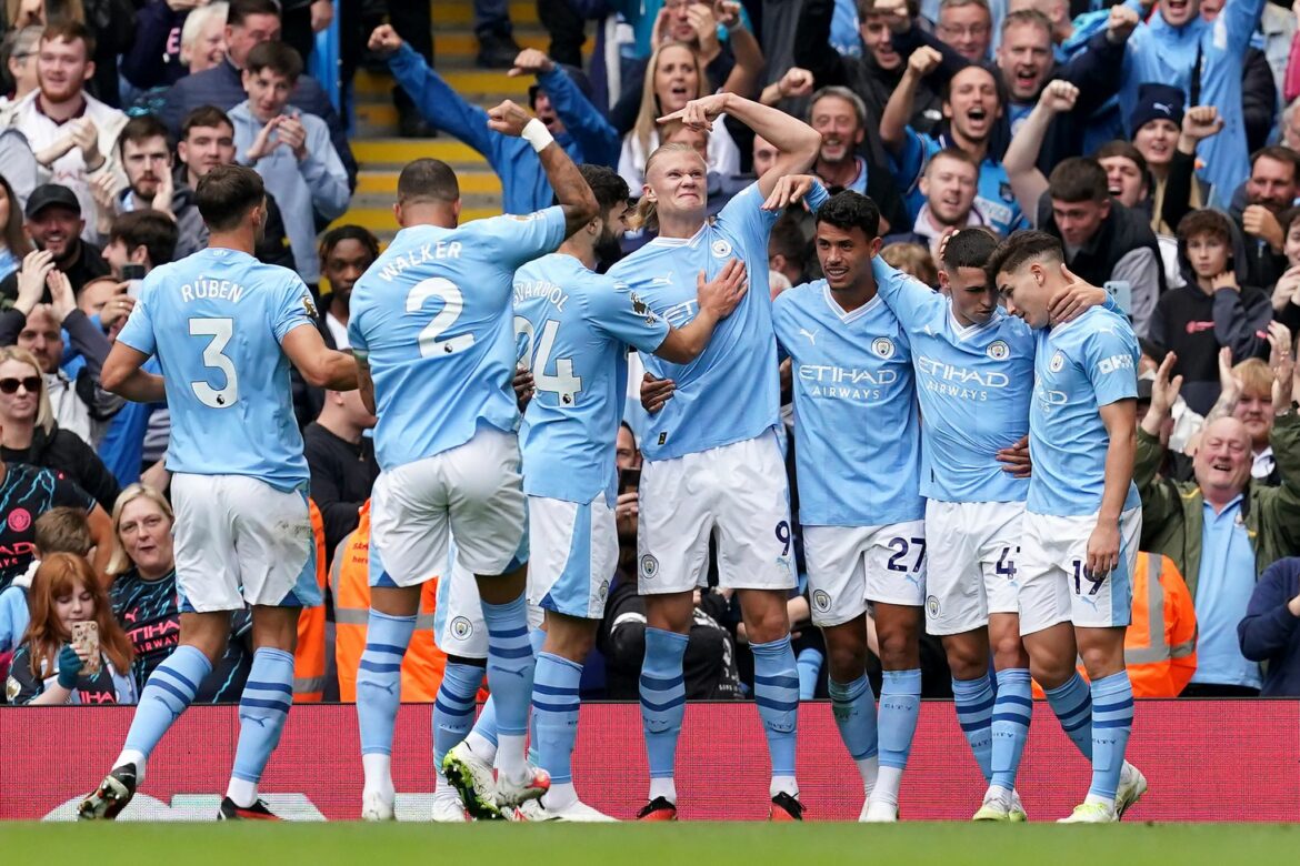 Manchester City siegt in Unterzahl gegen Nottingham