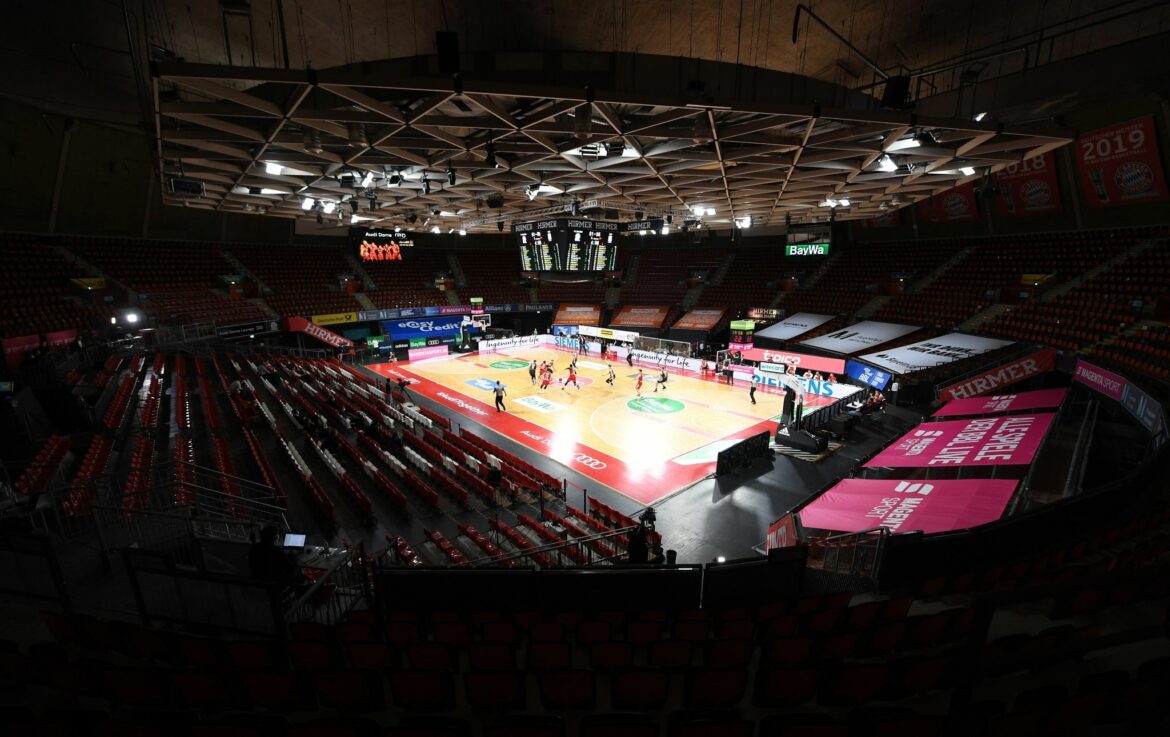 Bayern-Basketballer gespannt auf LED-Glasboden zum Auftakt