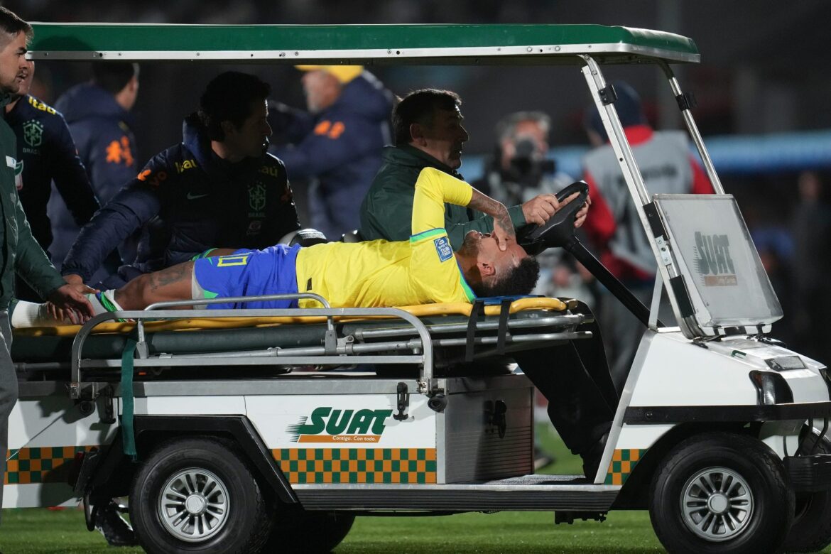 Neymar fällt nach Riss des vorderen Kreuzbands länger aus