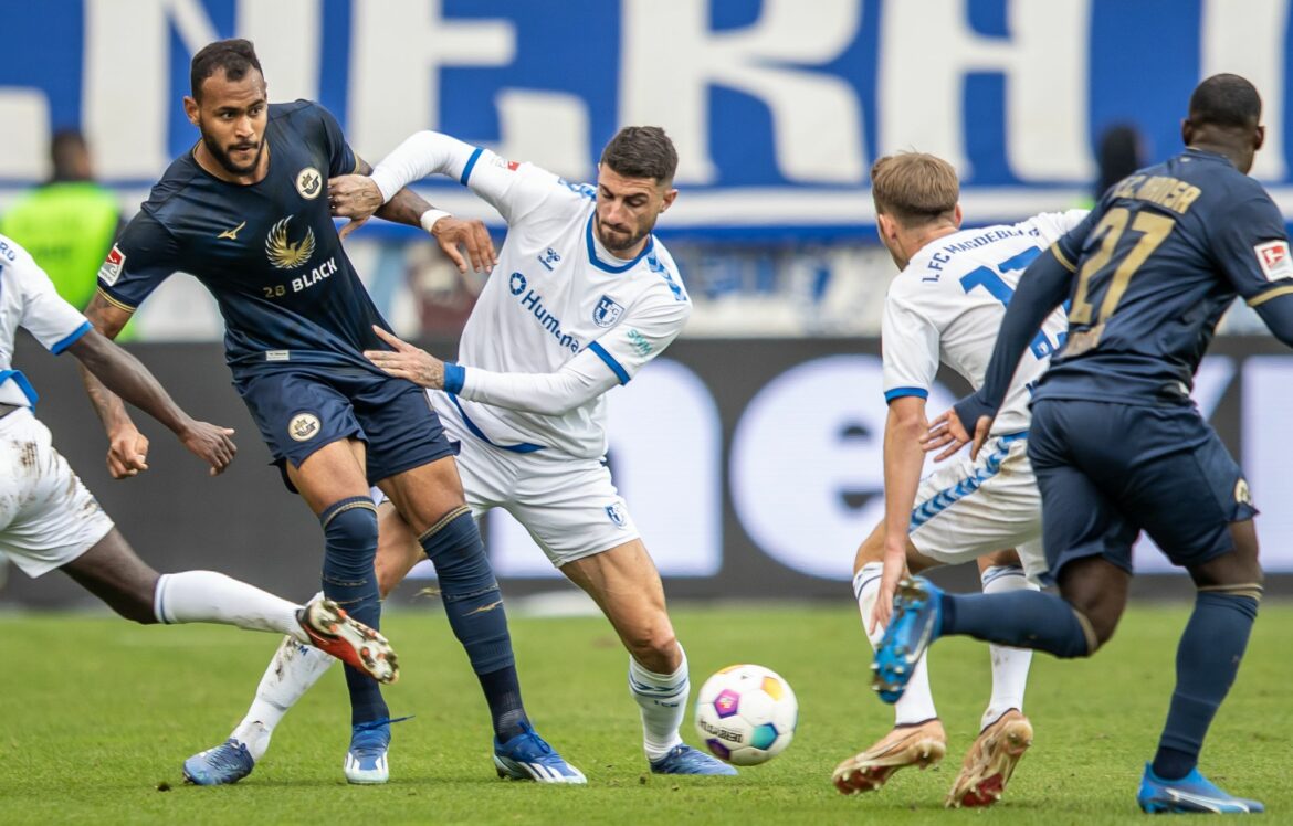 Rostock feiert Sieg im Ost-Duell in Magdeburg