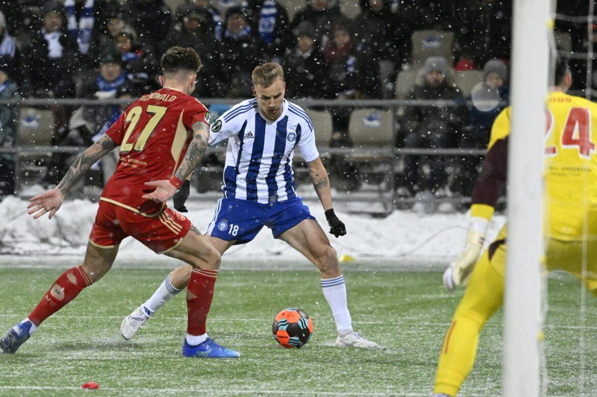 Schneebälle auf Keeper: Conference-League-Spiel unterbrochen