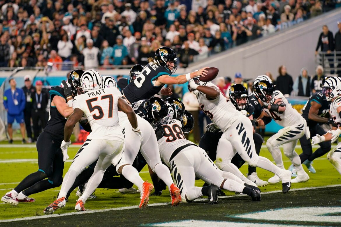 NFL: Jaguars-Quarterback verletzt bei Niederlage