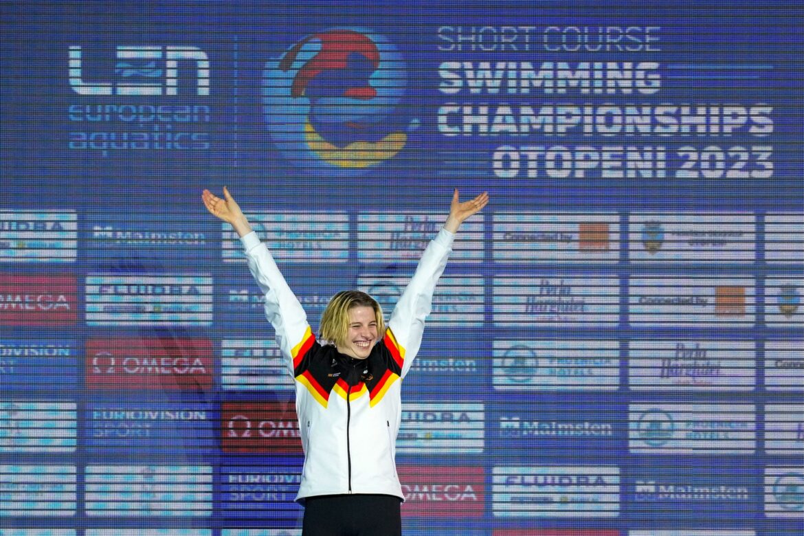 Angelina Köhler gewinnt EM-Gold auf der Kurzbahn