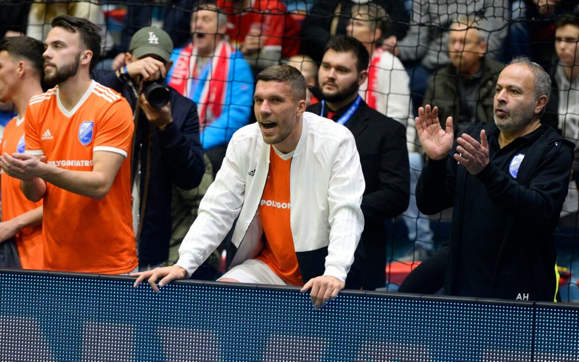 Rückkehr von Podolski zum 1. FC Köln im Gespräch