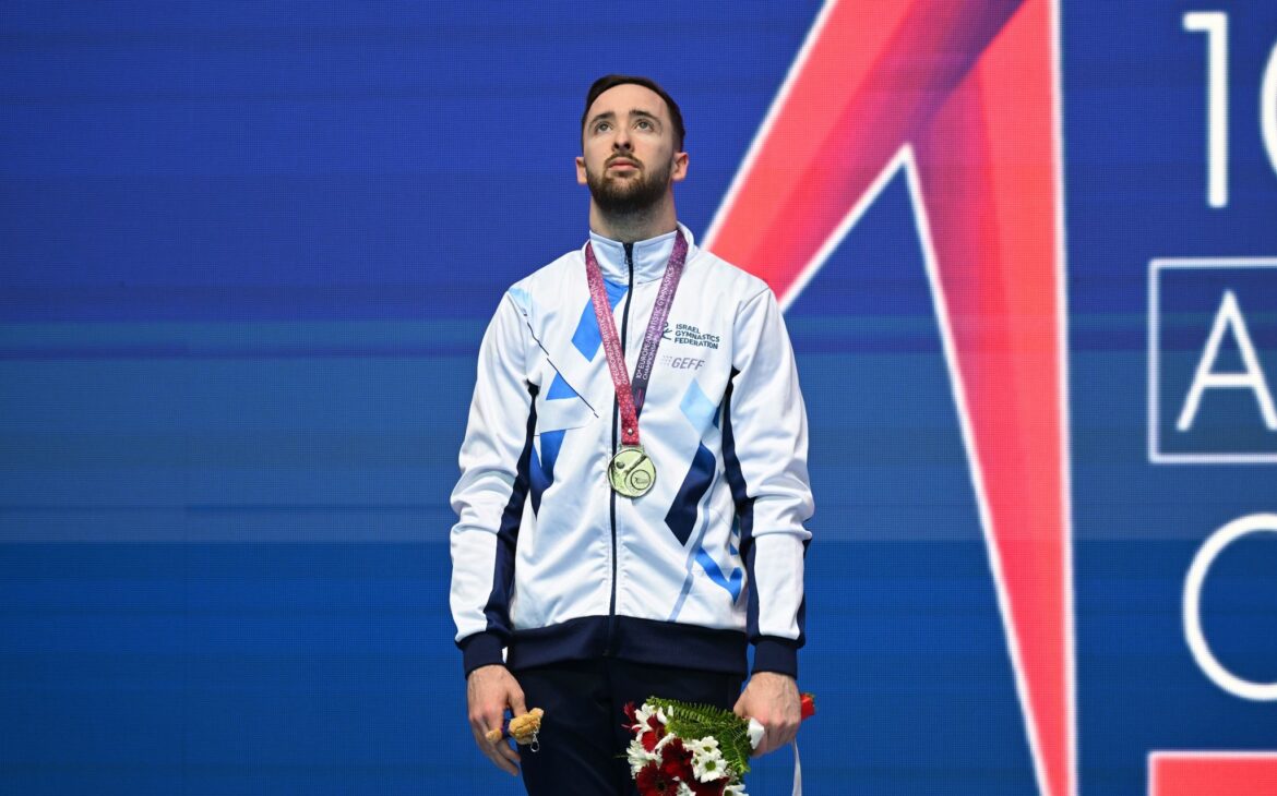 Israelischer Turn-Weltmeister versteigert Goldmedaille