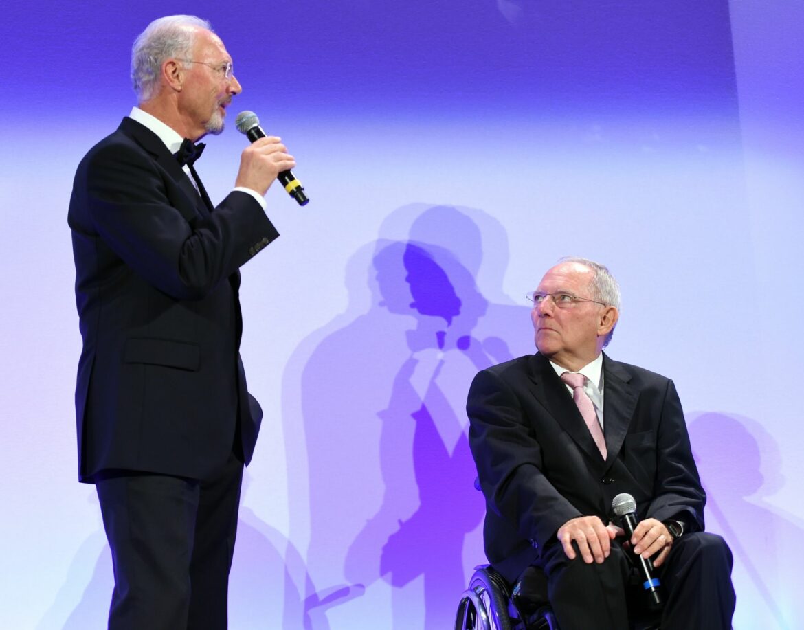 Beckenbauer-Doku: Politiker fordern Milde für den Kaiser