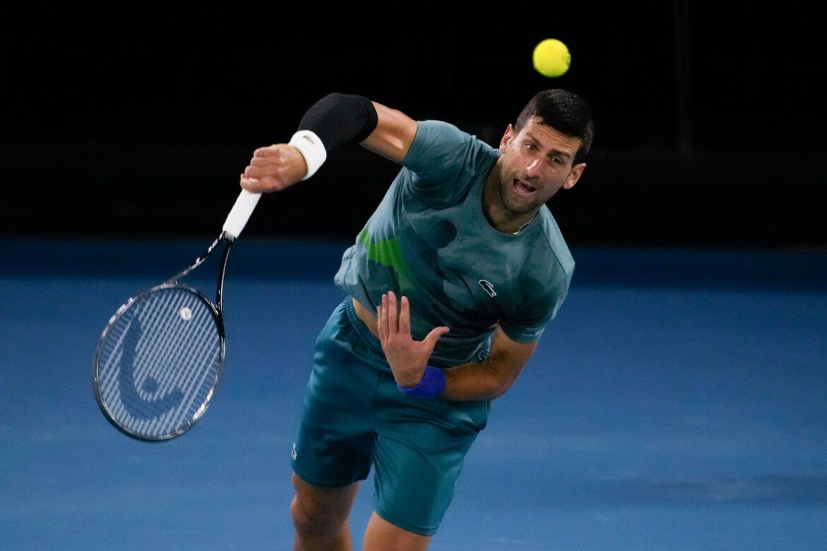 Djokovic gibt Entwarnung: Handgelenk in Ordnung