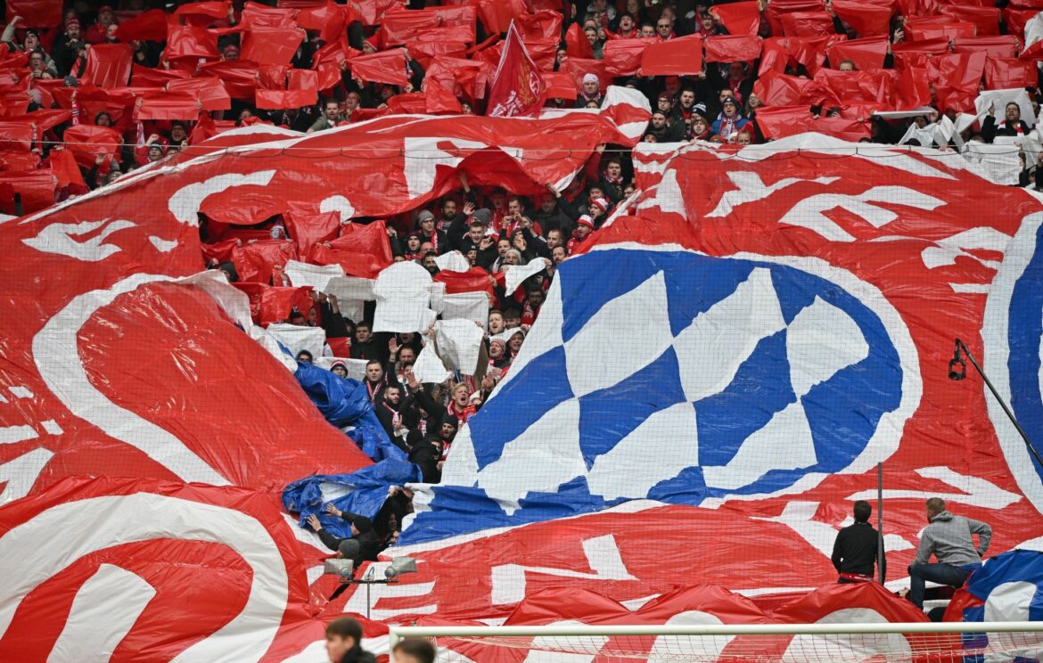 Medien: FC Bayern verpflichtet 16 Jahre alten Stürmer