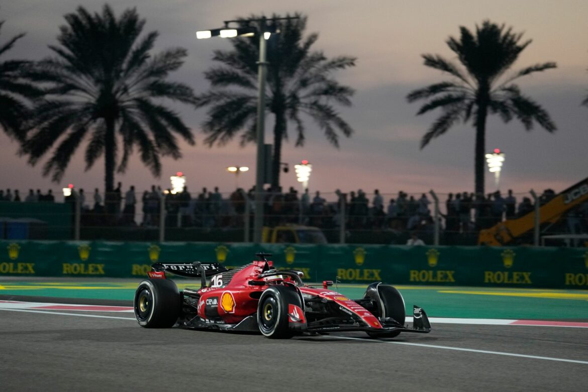 Ferrari-Aktie nach Hamilton-Verpflichtung auf Höchststand