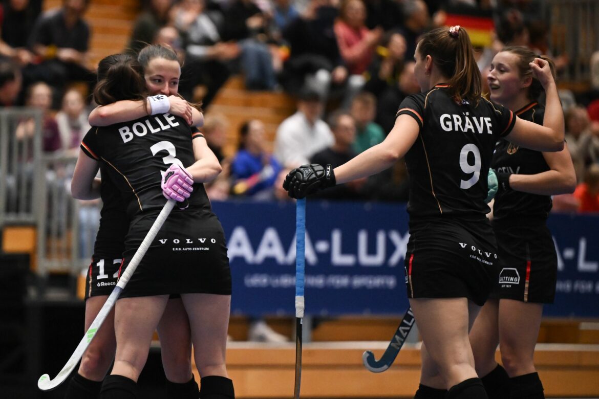 DHB-Frauen als Gruppensieger im Hallen-EM-Halbfinale