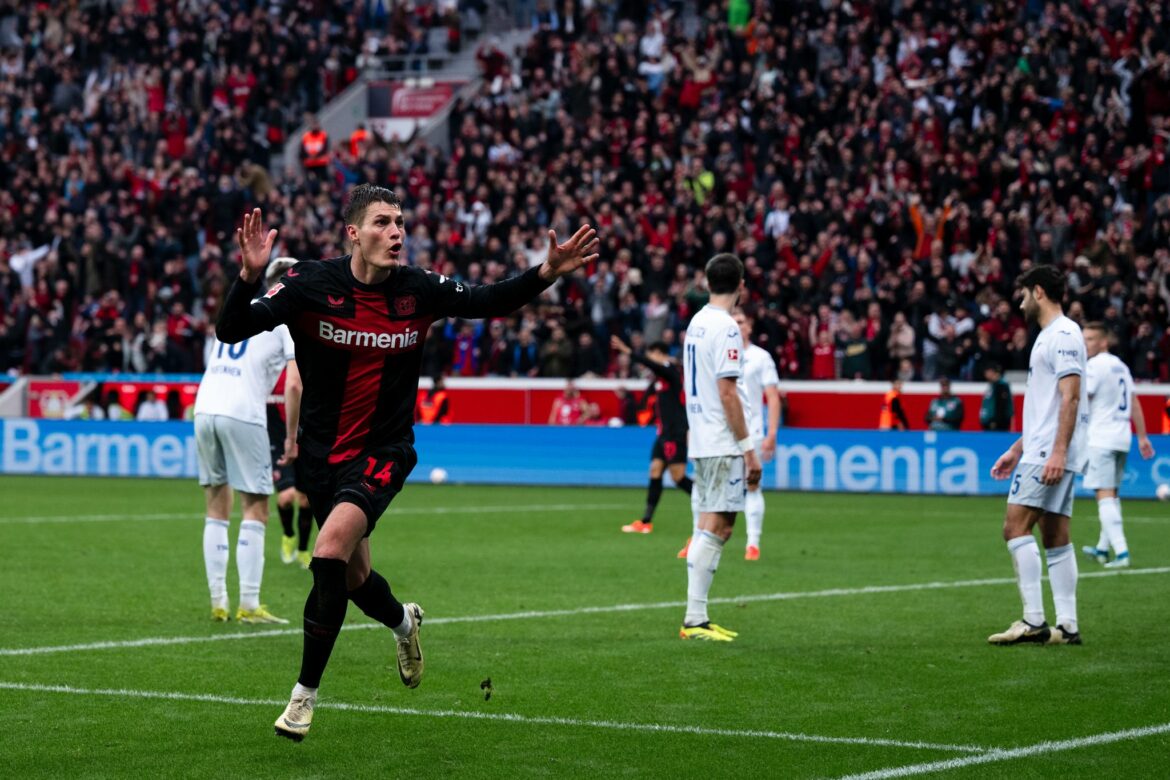 Leverkusen gewinnt wieder spät – Hasenhüttl erfolgreich