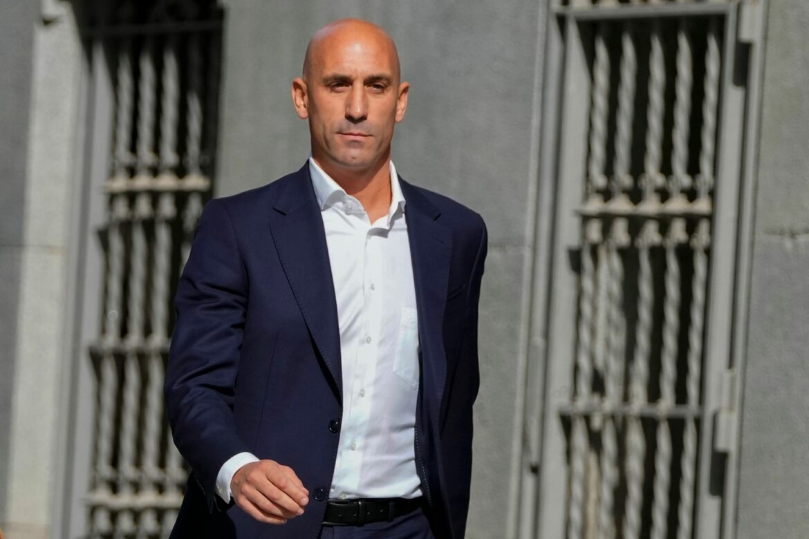 Spaniens Ex-Fußballchef Rubiales beteuert seine Unschuld