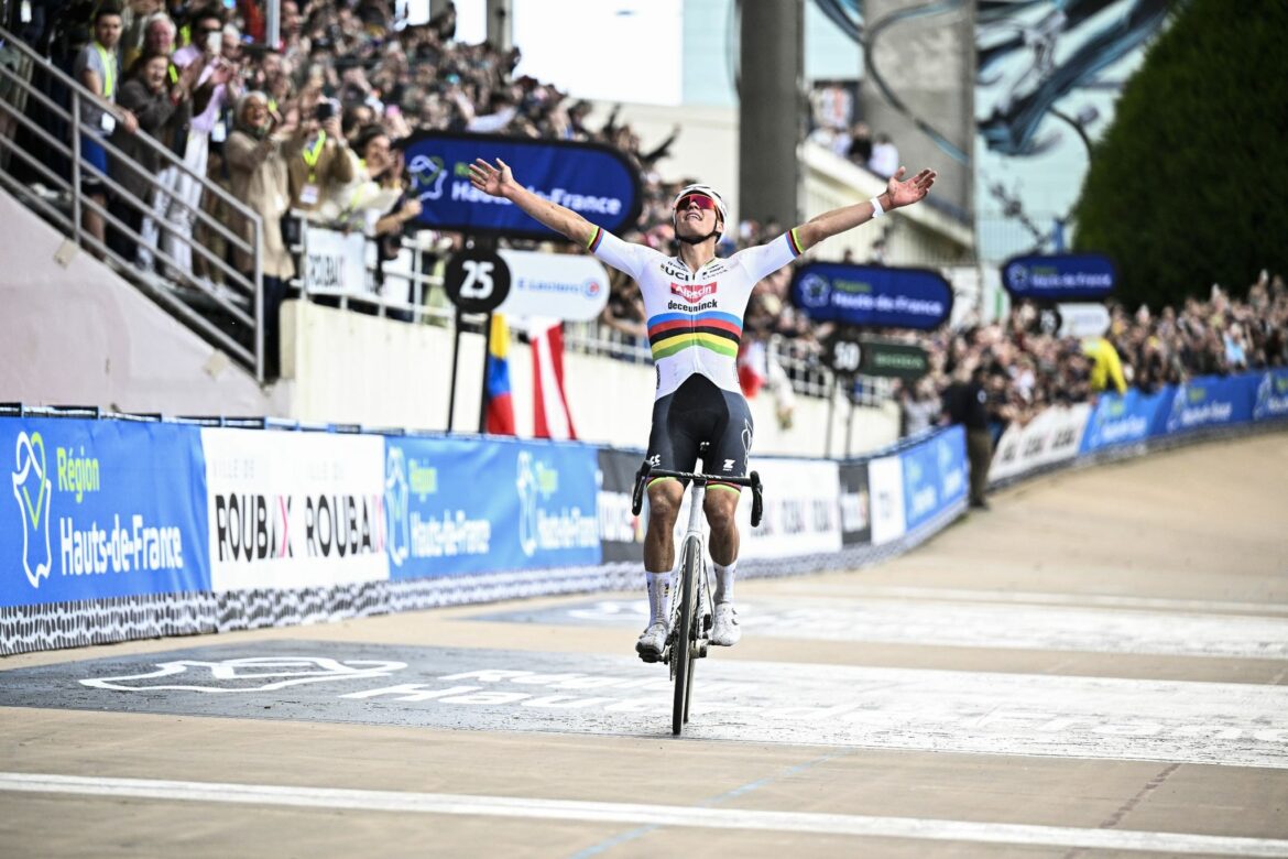 Van der Poel gewinnt Paris-Roubaix – Politt Vierter