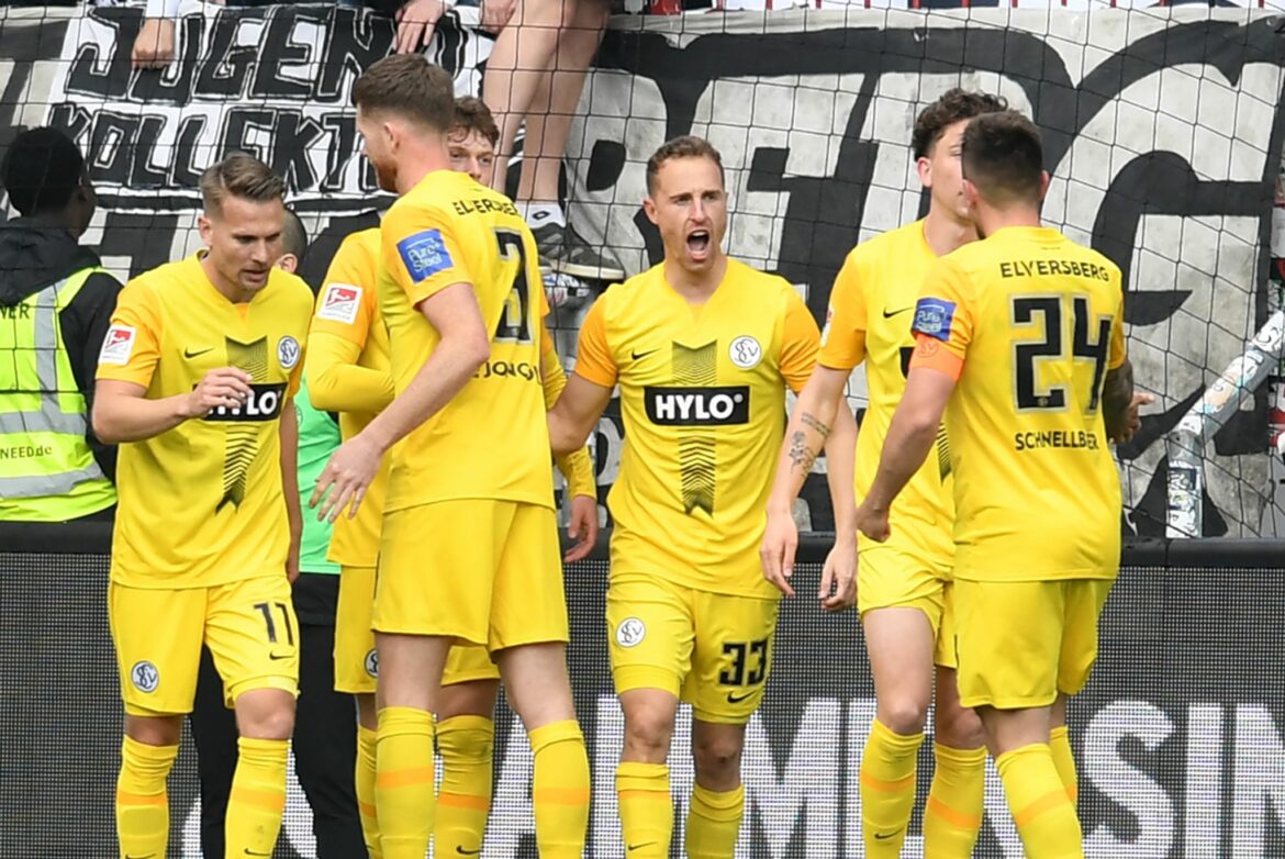 FC St. Pauli bleibt nach 3:4 gegen Elversberg auf Rang zwei