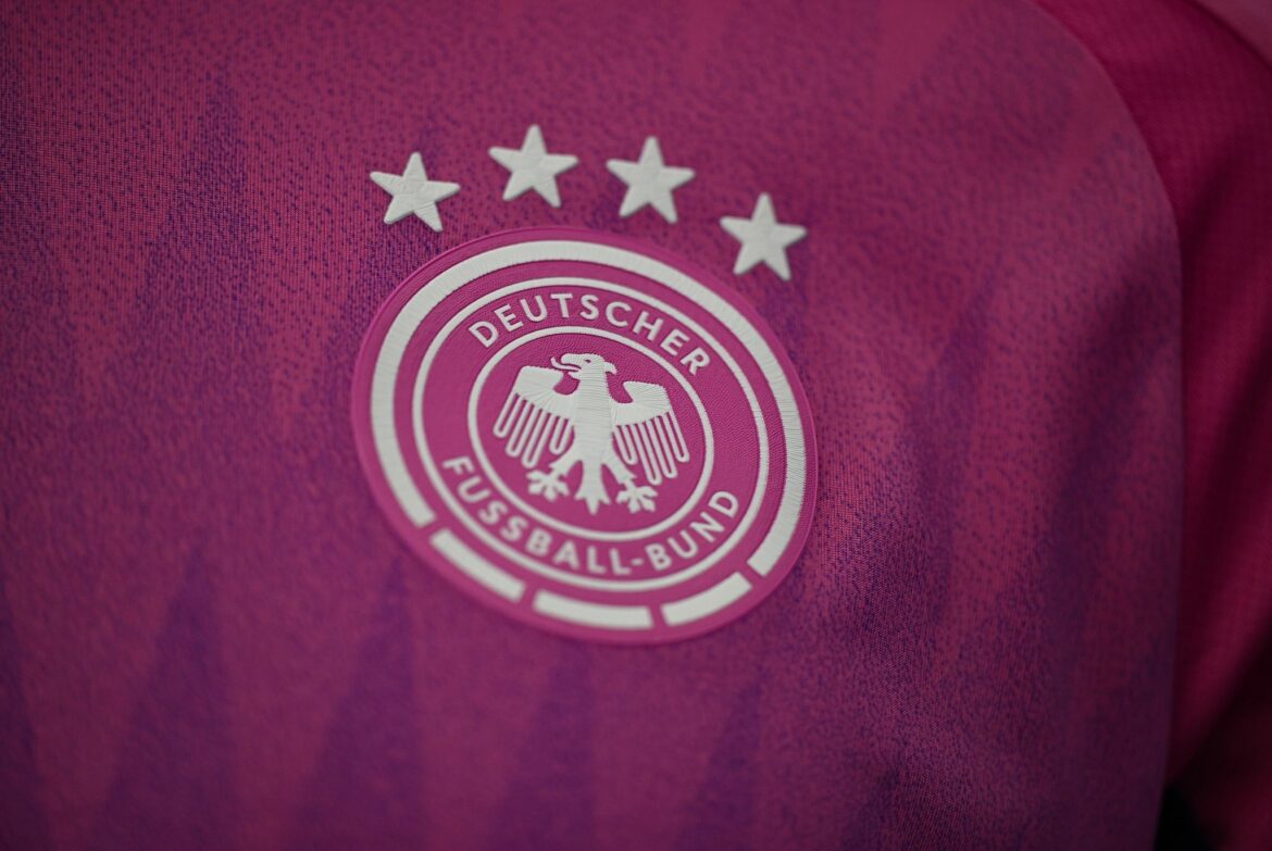 Glööckler: Pink-lila EM-Trikot ist «durchaus mutig»