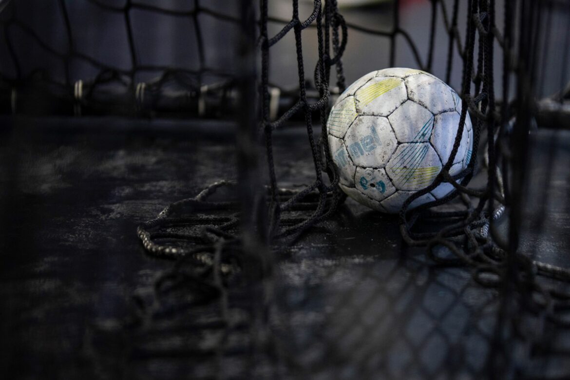 5.300 Zuschauer sehen Handball-Drittligaspiel