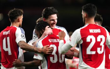 FC Arsenal und Aston Villa problemlos ins Viertelfinale