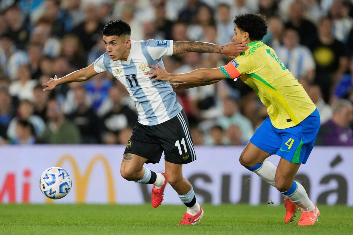 Argentinien schlägt Brasilien in WM-Qualifikation