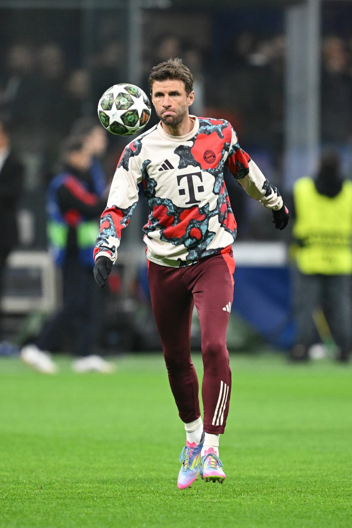 Eine Stufe mit Messi: Müller rückt bei Rekordspielen vor