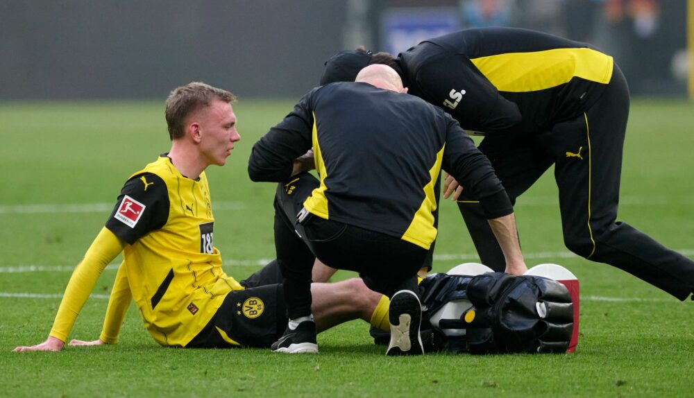 Borussia Dortmund bangt nach Sieg um Stürmer Beier